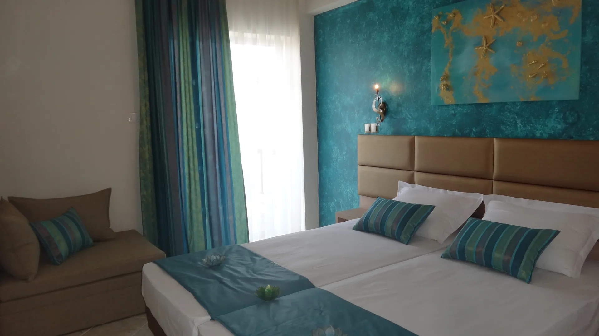 Tiara Holidays - Leonidas Apartments & Suites - Studio Garden View - bedroom